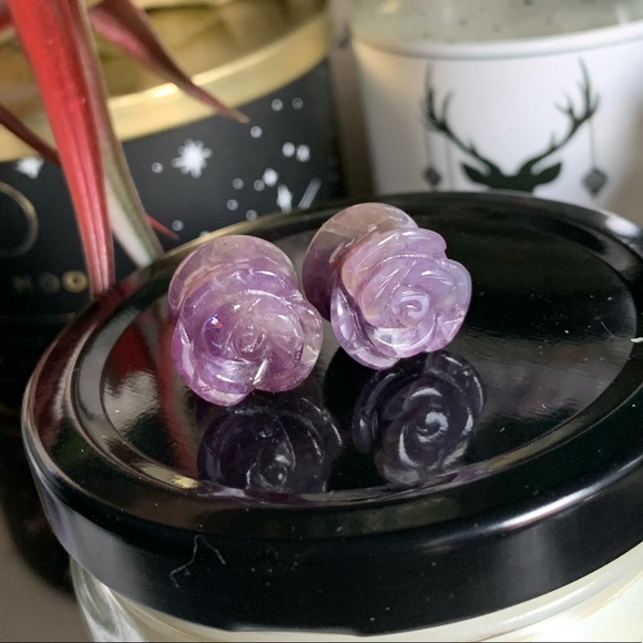 12.5mm carved rose amethyst plugs - Picture 2 of 3